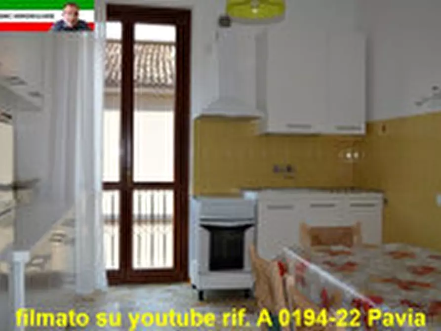 Immagine 1 di Camera in affitto  in via foscolo a Pavia
