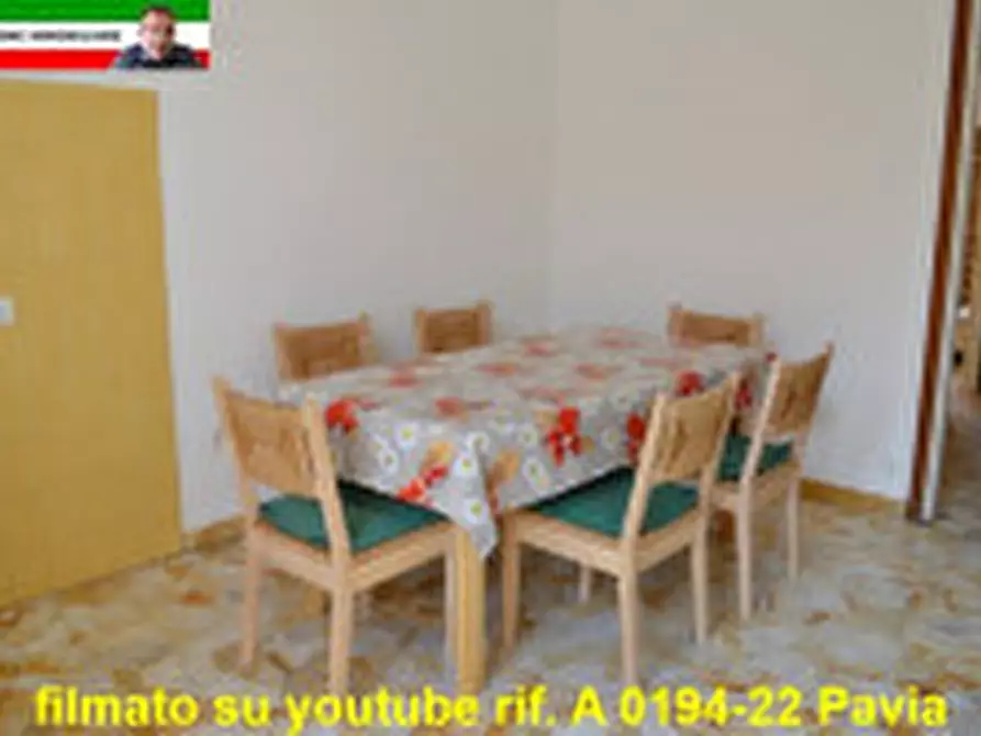 Immagine 2 di Camera in affitto  in via foscolo a Pavia
