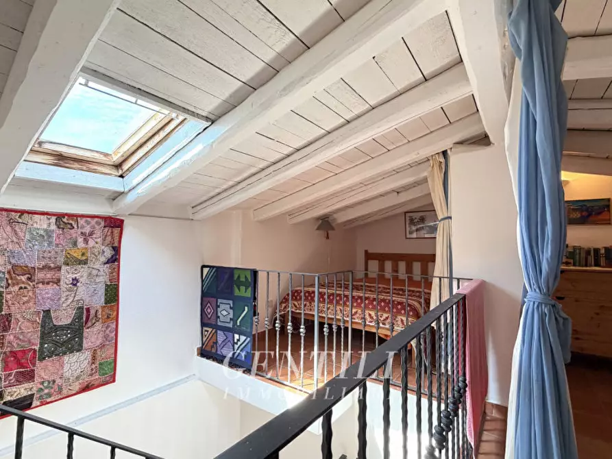 Immagine 18 di Appartamento in vendita  a Arzachena