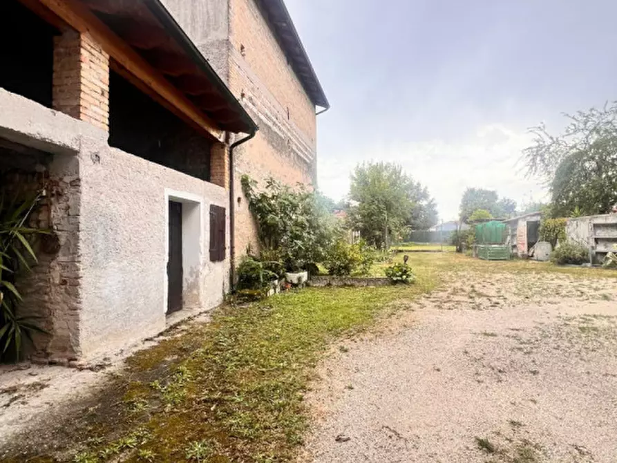 Immagine 2 di Casa indipendente in vendita  in via sclavons, 17 a Cordenons