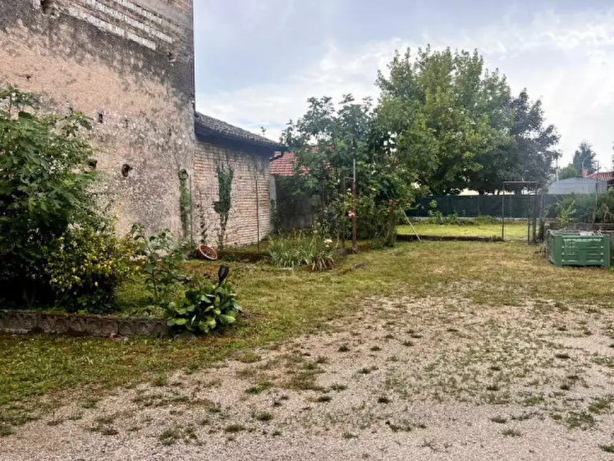 Immagine 13 di Casa indipendente in vendita  in via sclavons, 17 a Cordenons