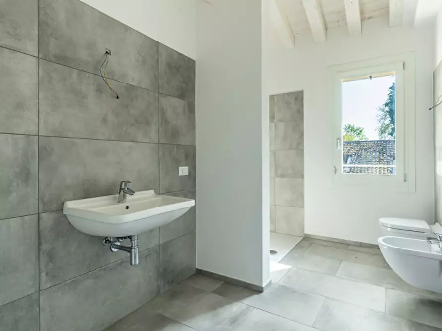 Immagine 7 di Villa in vendita  in strada statale di sotto a Cavezzo