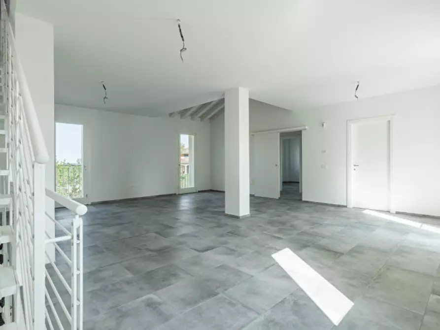 Immagine 8 di Villa in vendita  in strada statale di sotto a Cavezzo