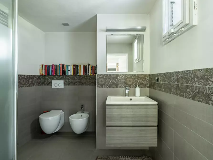 Immagine 12 di Villa in vendita  in strada statale di sotto a Cavezzo