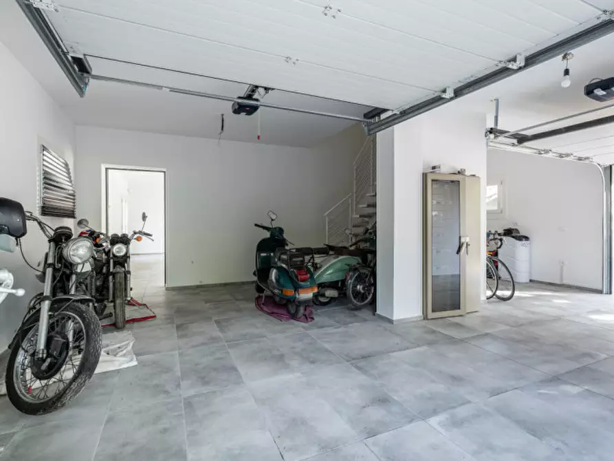 Immagine 22 di Villa in vendita  in strada statale di sotto a Cavezzo