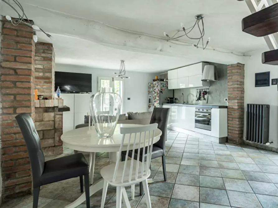Immagine 23 di Villa in vendita  in strada statale di sotto a Cavezzo