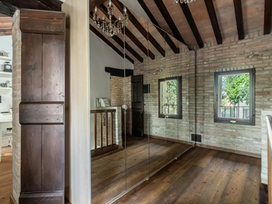 Immagine 28 di Villa in vendita  in strada statale di sotto a Cavezzo
