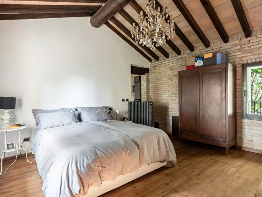 Immagine 31 di Villa in vendita  in strada statale di sotto a Cavezzo