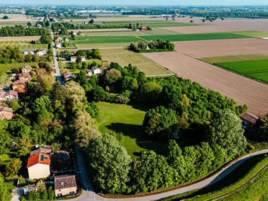 Immagine 55 di Villa in vendita  in strada statale di sotto a Cavezzo