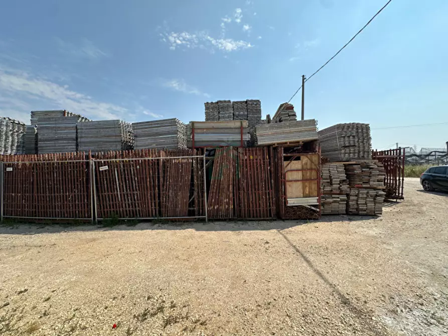 Immagine 3 di Magazzino in affitto  in Strada dell'Alpo a Verona