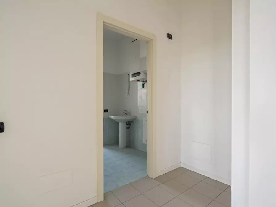 Immagine 14 di Ufficio in vendita  in via campo di pozzo a San Felice Sul Panaro