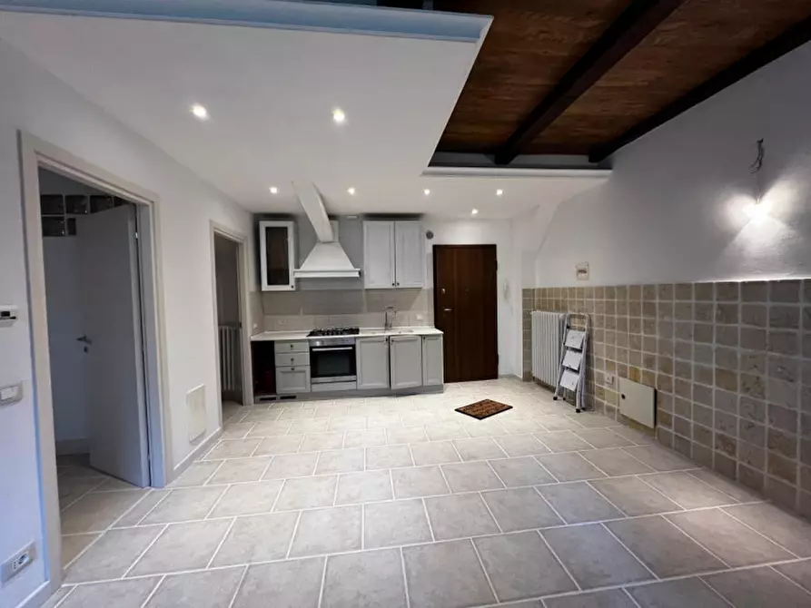 Immagine 4 di Appartamento in vendita  in Via al Vittoriale a Gardone Riviera