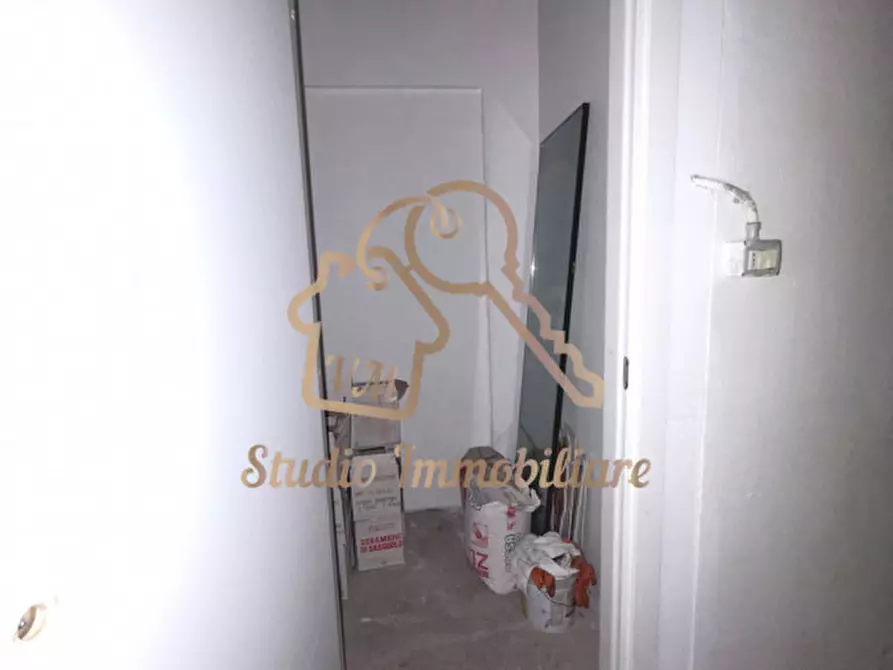 Immagine 18 di Negozio in affitto  in Via Valsassina, 83 a Roma