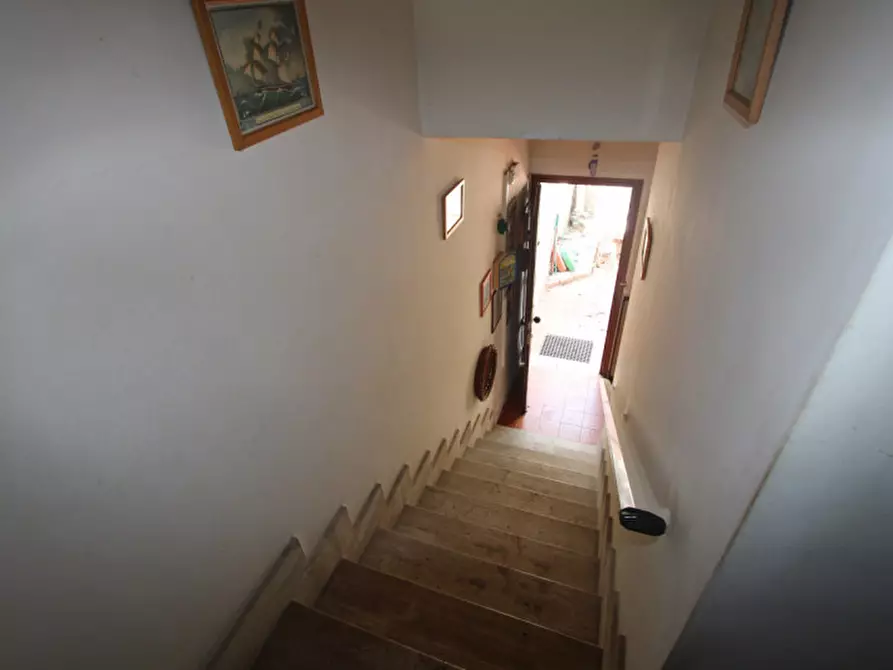 Immagine 11 di Villa in vendita  in Via Nazionale 277 a Falcone