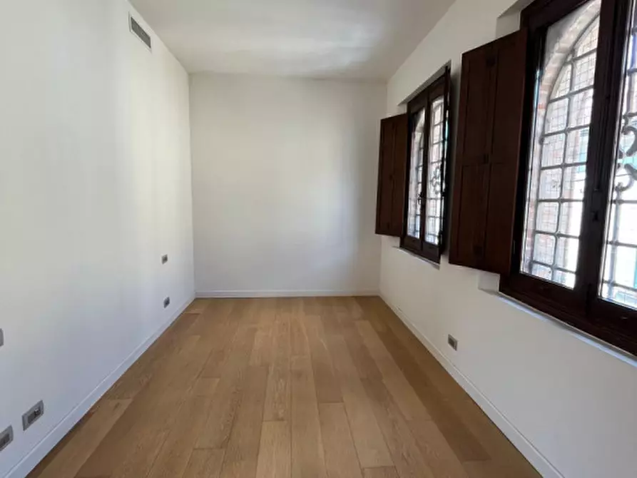 Immagine 13 di Appartamento in vendita  in Piazza Vittorio Emanuele 2° a Montagnana
