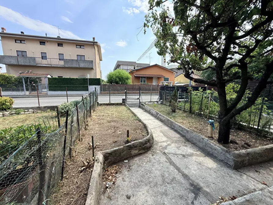 Immagine 2 di Villetta a schiera in vendita  in via guglielmo marconi a San Giovanni Lupatoto
