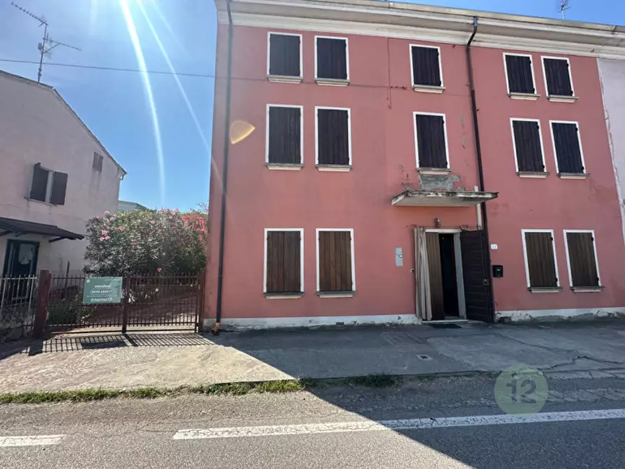 Immagine 2 di Casa indipendente in vendita  in Largo Bruno Vincenzi a Moglia
