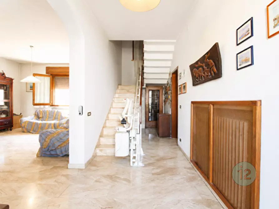 Immagine 3 di Casa indipendente in vendita  in Largo Bruno Vincenzi a Moglia