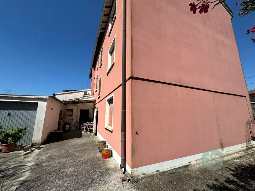 Immagine 18 di Casa indipendente in vendita  in Largo Bruno Vincenzi a Moglia