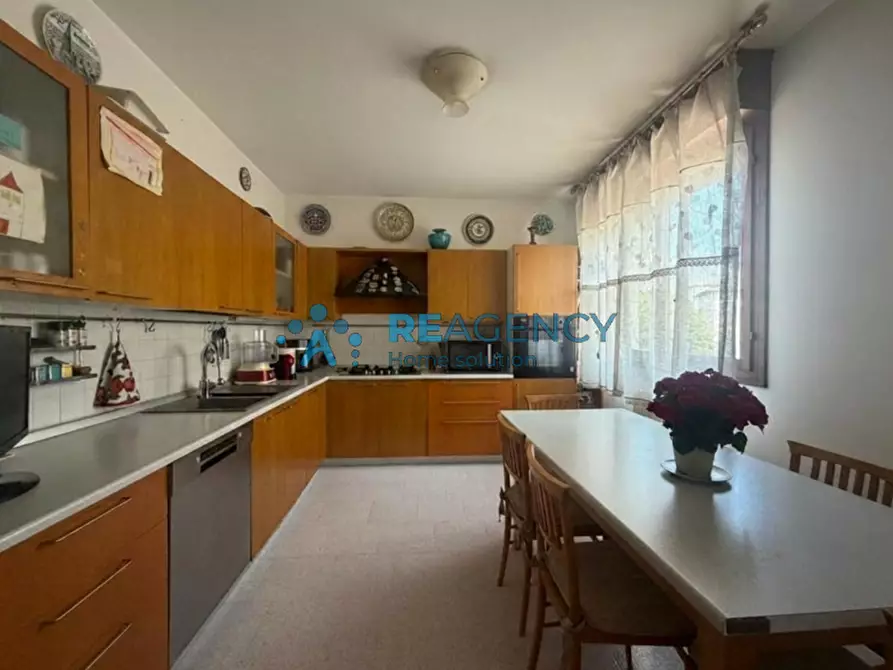 Immagine 6 di Appartamento in vendita  a Vicenza