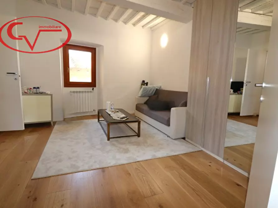 Immagine 2 di Villetta a schiera in vendita  in Levane a Montevarchi
