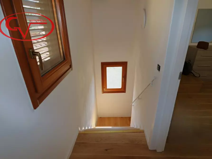 Immagine 8 di Villetta a schiera in vendita  in Levane a Montevarchi