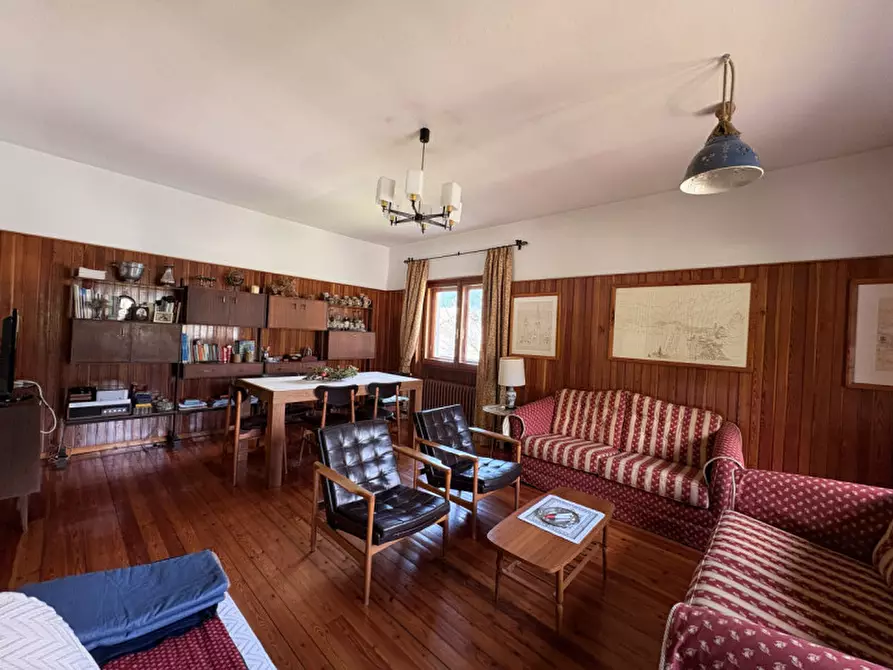 Immagine 1 di Villa in vendita  in Via Tre Cime,17 a Auronzo Di Cadore