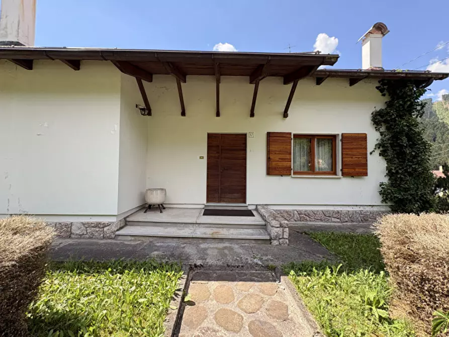 Immagine 31 di Villa in vendita  in Via Tre Cime,17 a Auronzo Di Cadore