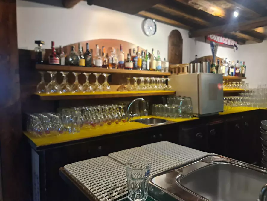 Immagine 15 di Attività commerciale in vendita  in VIA ROMEA 47 a Comacchio