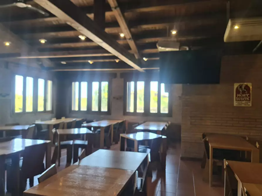 Immagine 35 di Attività commerciale in vendita  in VIA ROMEA 47 a Comacchio