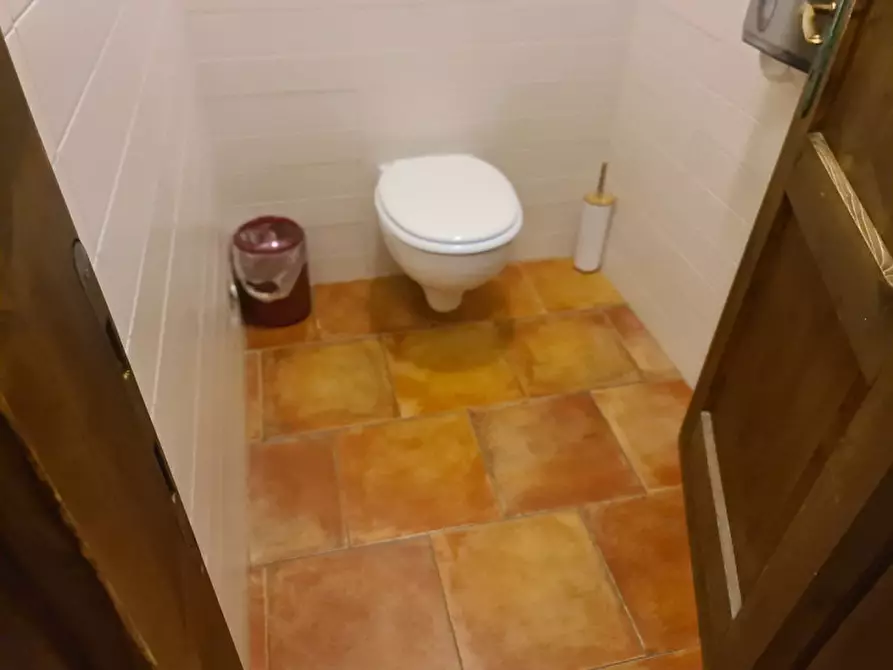 Immagine 39 di Attività commerciale in vendita  in VIA ROMEA 47 a Comacchio