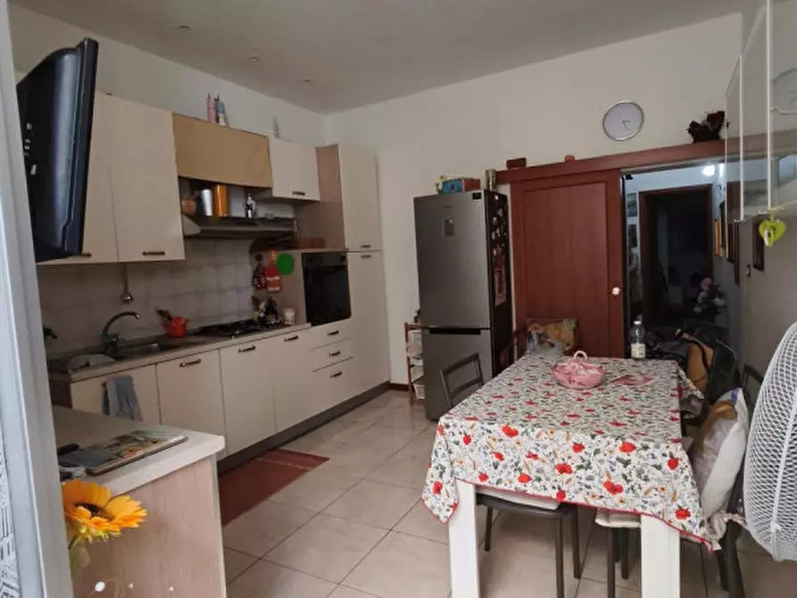 Immagine 4 di Appartamento in vendita  in Via Cavour a Savona
