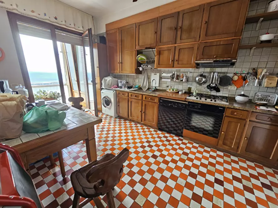 Immagine 6 di Appartamento in vendita  in Via Visca a Savona