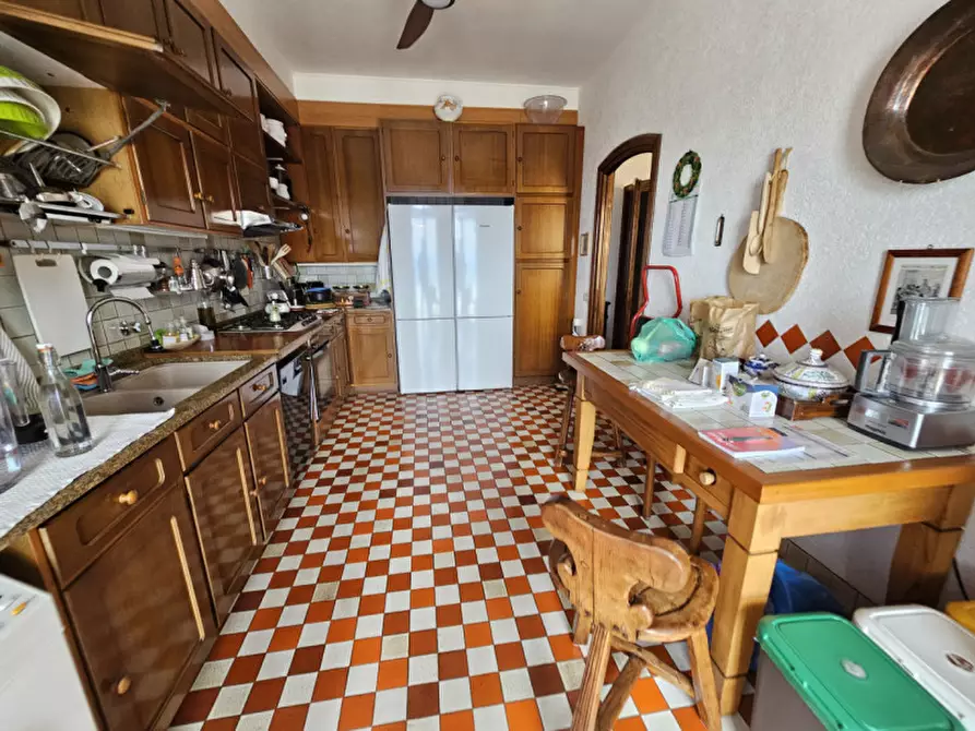 Immagine 17 di Appartamento in vendita  in Via Visca a Savona