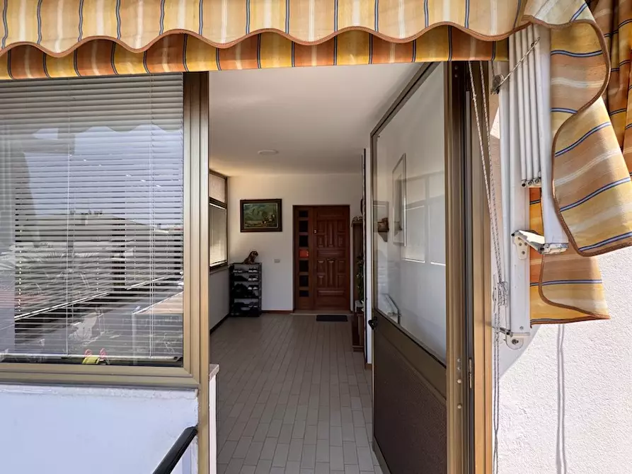 Immagine 15 di Casa bifamiliare in vendita  a Campolongo Maggiore