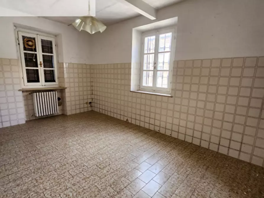 Immagine 10 di Casa indipendente in vendita  in Via Goffredo Mameli a Montebello Della Battaglia