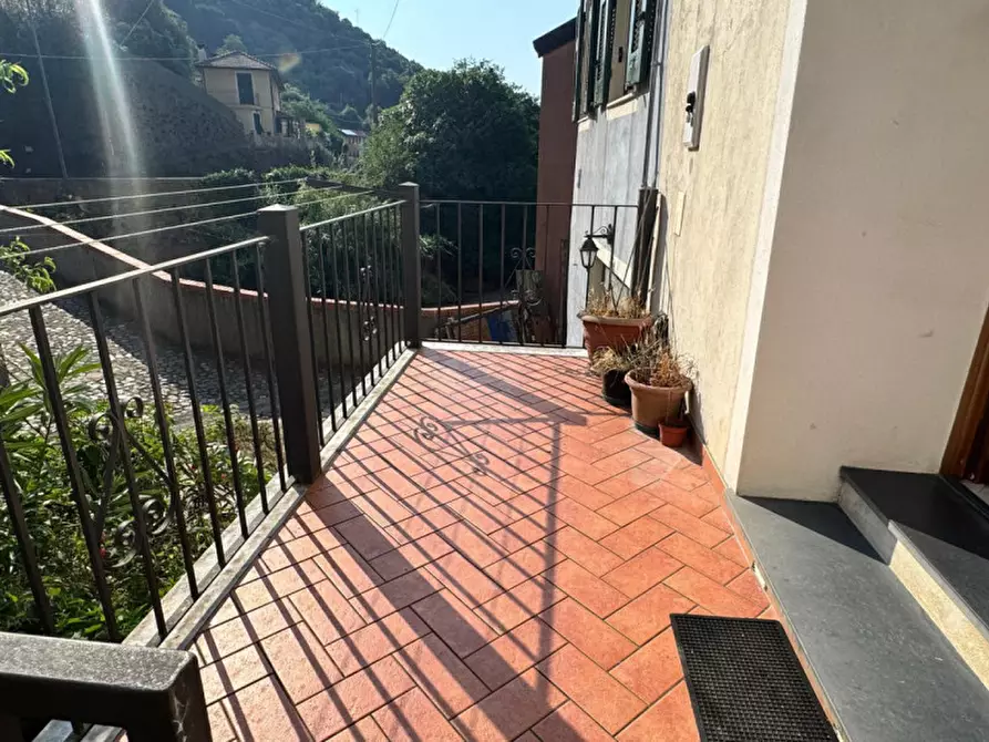 Immagine 1 di Appartamento in vendita  in Via Santuario 57 a Savona