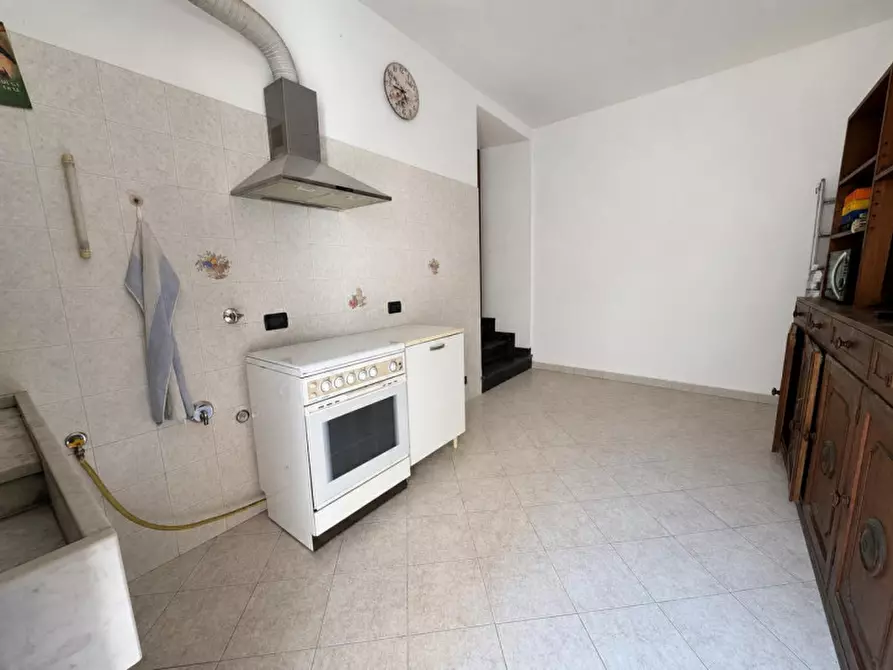 Immagine 3 di Appartamento in vendita  in Via Santuario 57 a Savona