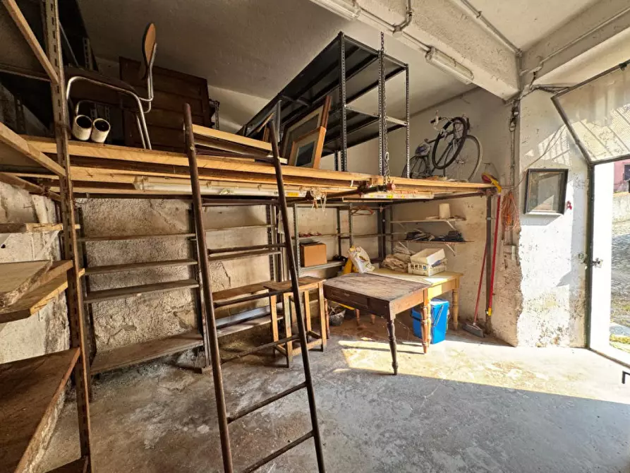 Immagine 26 di Appartamento in vendita  in Via Santuario 57 a Savona