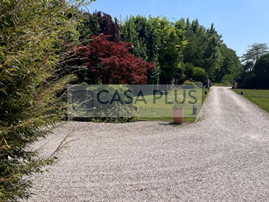 Immagine 3 di Casa bifamiliare in vendita  in Via Brega a Tezze Sul Brenta