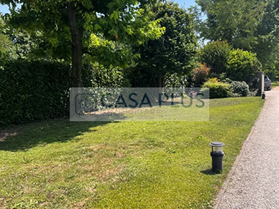 Immagine 6 di Casa bifamiliare in vendita  in Via Brega a Tezze Sul Brenta