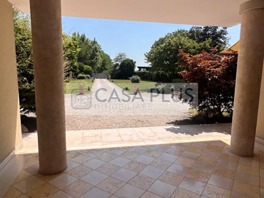 Immagine 7 di Casa bifamiliare in vendita  in Via Brega a Tezze Sul Brenta