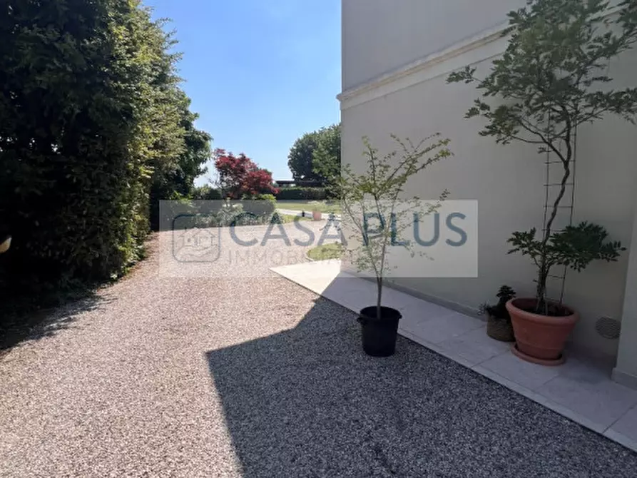 Immagine 41 di Casa bifamiliare in vendita  in Via Brega a Tezze Sul Brenta