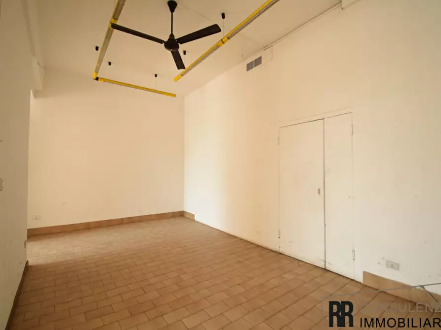 Immagine 6 di Negozio in vendita  in Via Cao del Prà a Sona