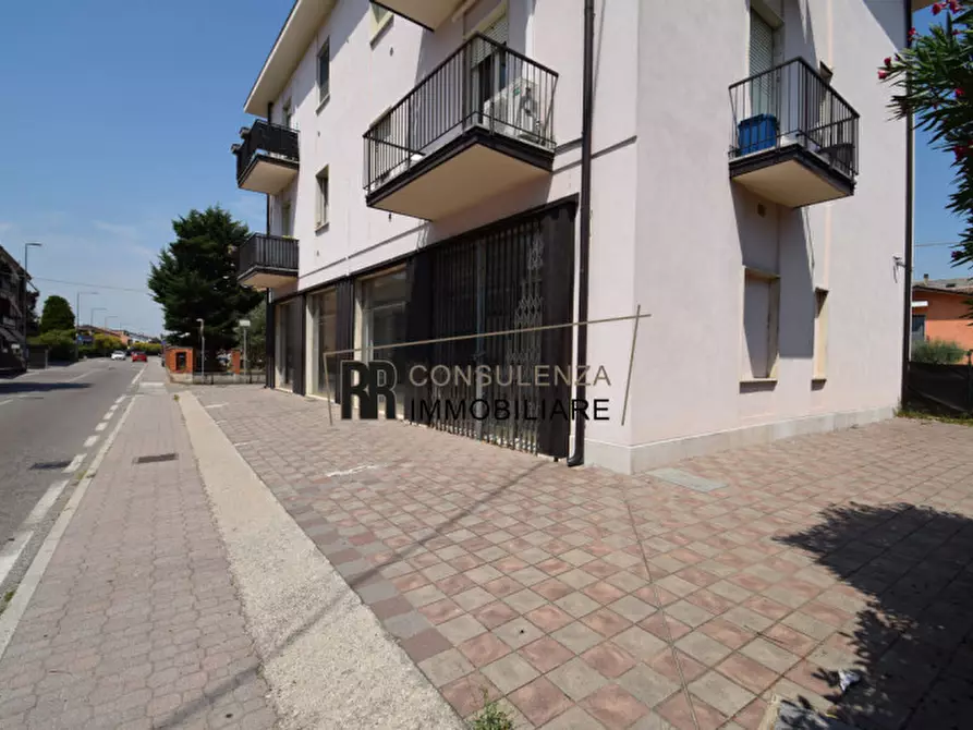 Immagine 9 di Negozio in vendita  in Via Cao del Prà a Sona