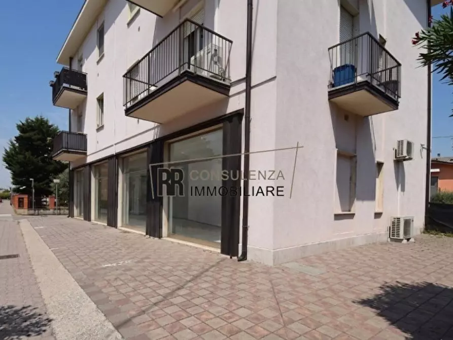 Immagine 12 di Negozio in vendita  in Via Cao del Prà a Sona