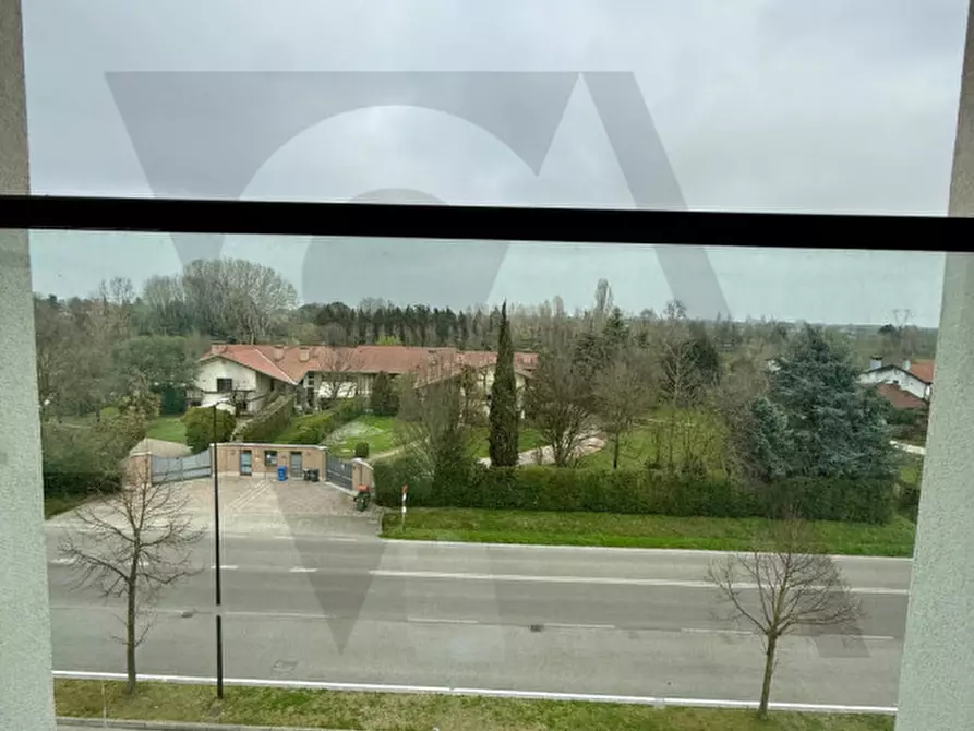 Immagine 4 di Ufficio in affitto  a Ponte San Nicolò