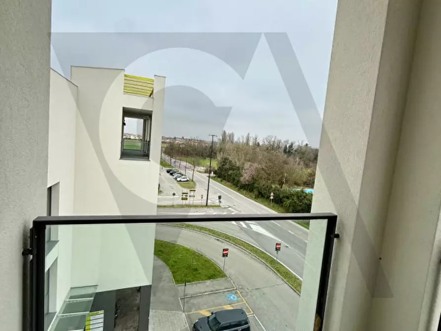 Immagine 5 di Ufficio in affitto  a Ponte San Nicolò