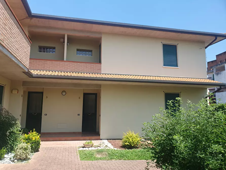 Immagine 2 di Appartamento in vendita  in Via Palestro 6 a Lendinara