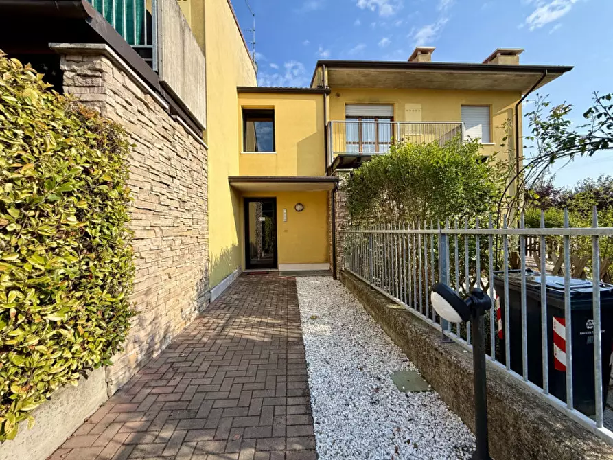 Immagine 1 di Appartamento in vendita  in Via Ines Cara 5 a Nogara